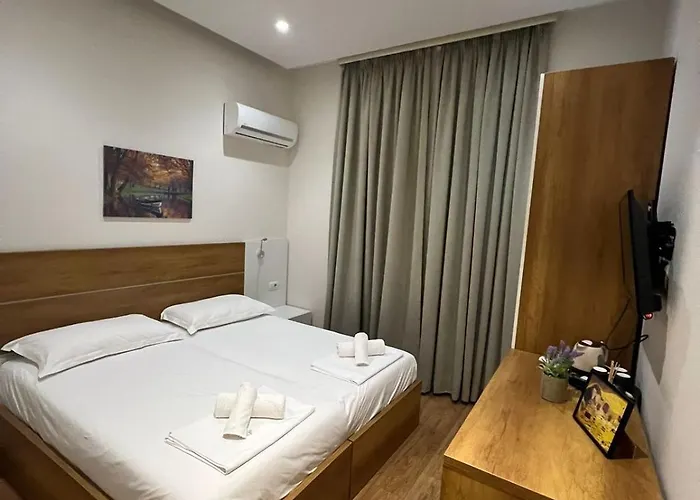 Urban 2 ティラナ